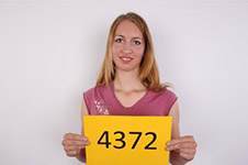 Julie 4372 – Czech Casting