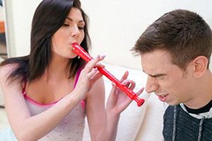 Jessica Rex – Teen Buys Time with Blowjob