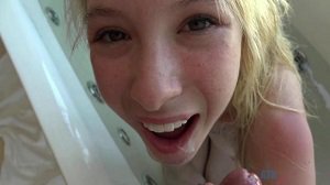KENZIE REEVES – KENZIE FUCKS YOU IN THE BATH WITH A VIEW