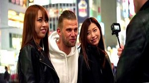 MONA & TSUBAKI – IN TOKYO WITH MONA AND TSUBAKI!