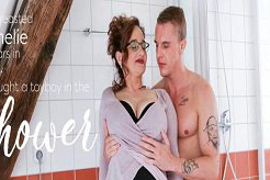 AMELI – BIG BREASTED MATURE AMELI FINDS A TOYBOY IN HER SHOWER